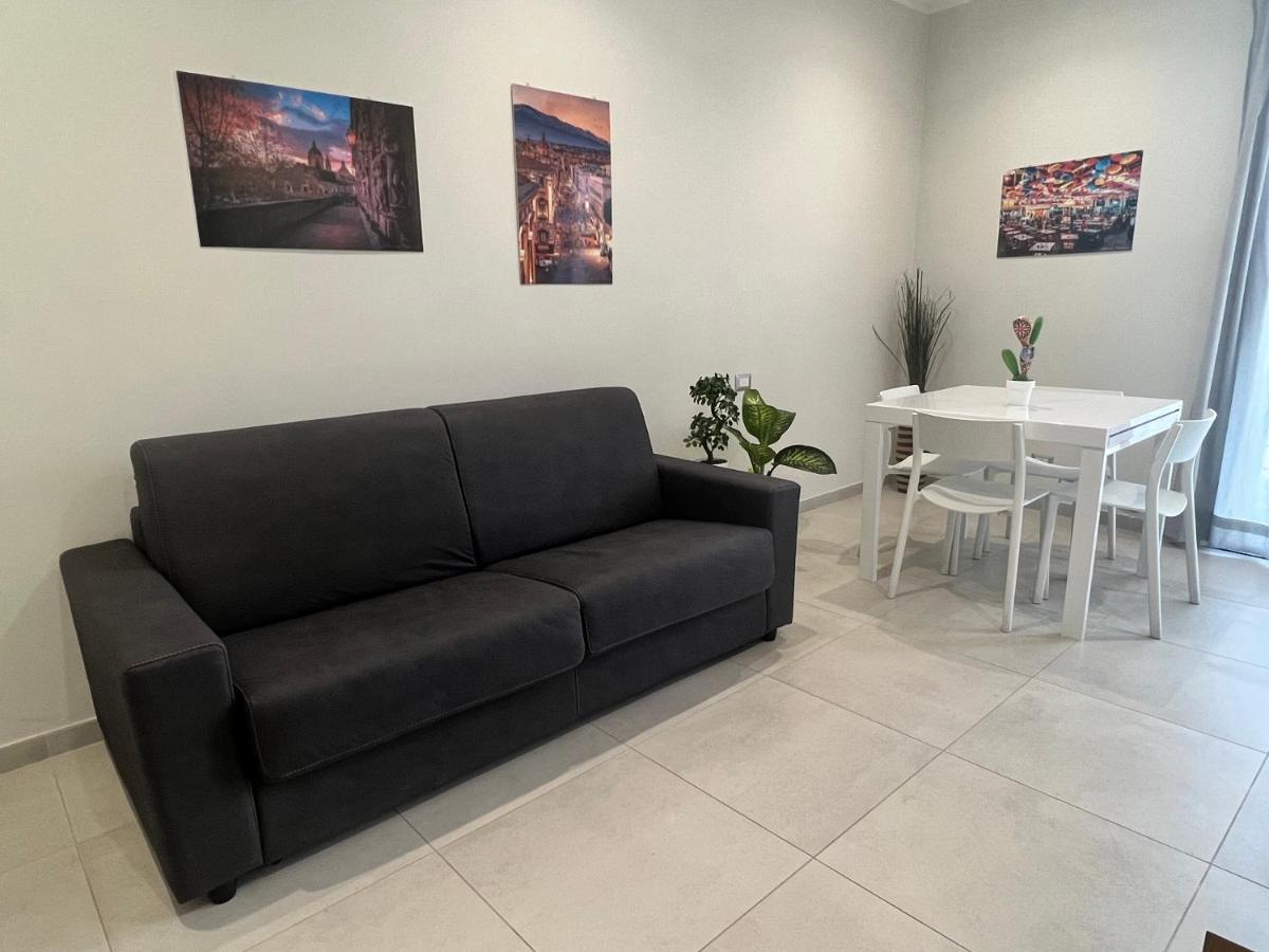 Home 13 San Gregorio di Catania Eksteriør billede